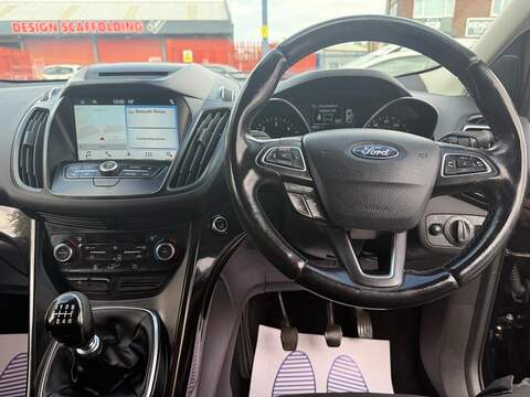 Ford Kuga 1.5 TDCi Titanium SUV 5dr Diesel Manual Euro 6 (s/s) (120 ps) - U724