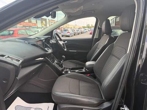 Ford Kuga 1.5 TDCi Titanium SUV 5dr Diesel Manual Euro 6 (s/s) (120 ps) - U724