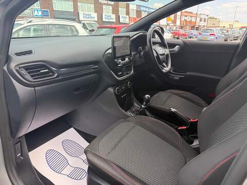 Ford Puma 1.0T EcoBoost MHEV ST-Line SUV 5dr Petrol Manual Euro 6 (s/s) (155 ps) - U725