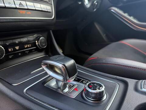 Mercedes-Benz CLA 2.0 CLA45 AMG Night Edition Shooting Brake 5dr Petrol SpdS DCT 4MATIC Euro 6 (s/s) (381 ps) - U730