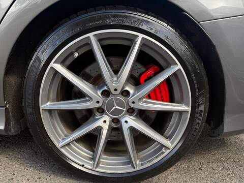 Mercedes-Benz CLA 2.0 CLA45 AMG Night Edition Shooting Brake 5dr Petrol SpdS DCT 4MATIC Euro 6 (s/s) (381 ps) - U730