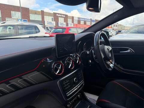 Mercedes-Benz CLA 2.0 CLA45 AMG Night Edition Shooting Brake 5dr Petrol SpdS DCT 4MATIC Euro 6 (s/s) (381 ps) - U730