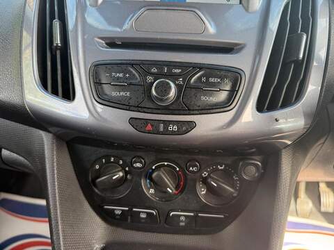 Ford Transit Connect 1.5 TDCi 200 Limited Panel Van 5dr Diesel Manual L1 H1 (119 g/km, 118 bhp) - U731