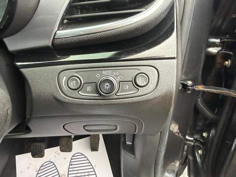 Vauxhall Mokka X 1.6 CDTi ecoTEC D Design Nav SUV 5dr Diesel Manual Euro 6 (s/s) 17in Alloy (110 ps) - U732