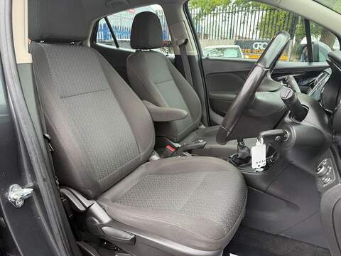 Vauxhall Mokka X 1.6 CDTi ecoTEC D Design Nav SUV 5dr Diesel Manual Euro 6 (s/s) 17in Alloy (110 ps) - U732