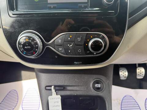 Renault Captur 0.9 TCe ENERGY GT Line SUV 5dr Petrol Manual Euro 6 (s/s) (90 ps) - U733