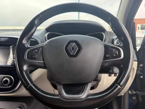 Renault Captur 0.9 TCe ENERGY GT Line SUV 5dr Petrol Manual Euro 6 (s/s) (90 ps) - U733