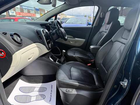 Renault Captur 0.9 TCe ENERGY GT Line SUV 5dr Petrol Manual Euro 6 (s/s) (90 ps) - U733