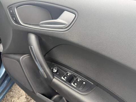 Audi A1 1.4 TFSI Sport Sportback 5dr Petrol Manual Euro 6 (s/s) (Nav) (125 ps) - U735