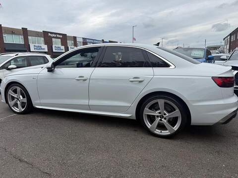 Audi A4 2.0 TDI 35 S line Saloon 4dr Diesel S Tronic Euro 6 (s/s) (163 ps) - U736