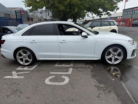 Audi A4 2.0 TDI 35 S line Saloon 4dr Diesel S Tronic Euro 6 (s/s) (163 ps) - U736