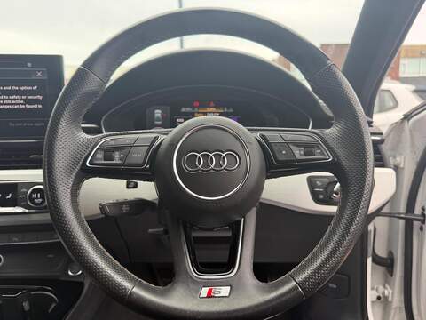 Audi A4 2.0 TDI 35 S line Saloon 4dr Diesel S Tronic Euro 6 (s/s) (163 ps) - U736