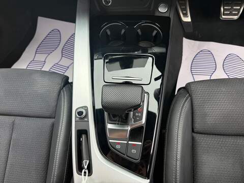 Audi A4 2.0 TDI 35 S line Saloon 4dr Diesel S Tronic Euro 6 (s/s) (163 ps) - U736