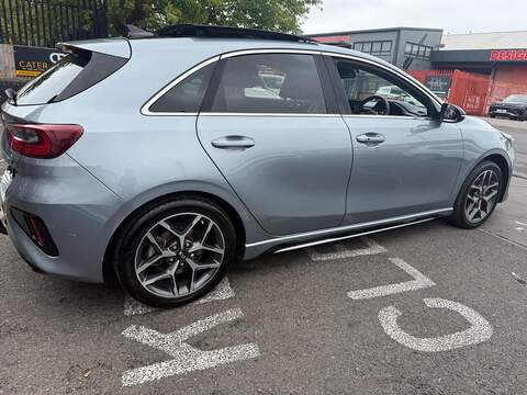 Kia Ceed 1.4 T-GDi GT-Line Lunar Edition Hatchback 5dr Petrol DCT Euro 6 (s/s) (138 bhp) - U739
