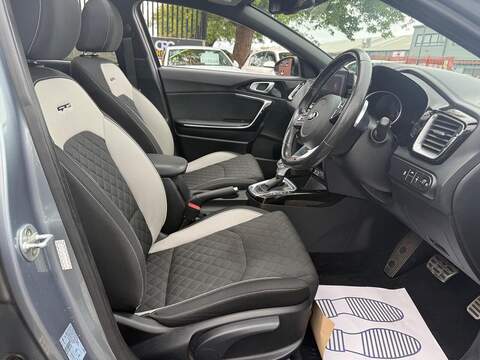 Kia Ceed 1.4 T-GDi GT-Line Lunar Edition Hatchback 5dr Petrol DCT Euro 6 (s/s) (138 bhp) - U739