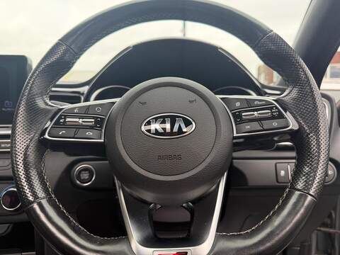 Kia Ceed 1.4 T-GDi GT-Line Lunar Edition Hatchback 5dr Petrol DCT Euro 6 (s/s) (138 bhp) - U739