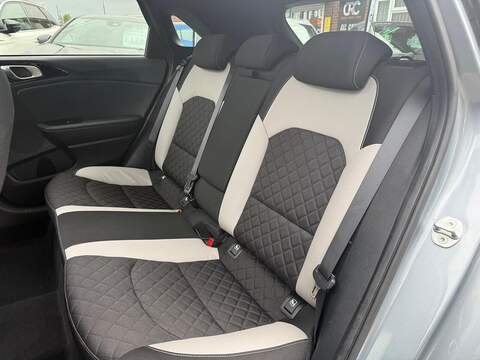 Kia Ceed 1.4 T-GDi GT-Line Lunar Edition Hatchback 5dr Petrol DCT Euro 6 (s/s) (138 bhp) - U739