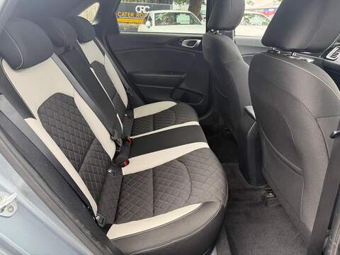 Kia Ceed 1.4 T-GDi GT-Line Lunar Edition Hatchback 5dr Petrol DCT Euro 6 (s/s) (138 bhp) - U739