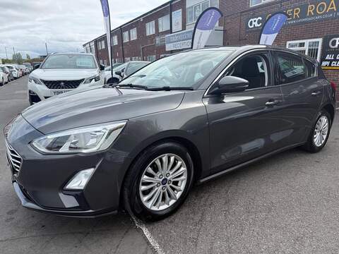 Ford Focus 1.0T EcoBoost Titanium Hatchback 5dr Petrol Manual Euro 6 (s/s) (125 ps) - U741