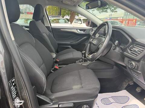 Ford Focus 1.0T EcoBoost Titanium Hatchback 5dr Petrol Manual Euro 6 (s/s) (125 ps) - U741