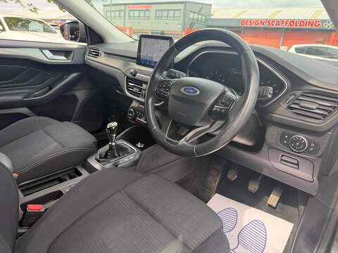 Ford Focus 1.0T EcoBoost Titanium Hatchback 5dr Petrol Manual Euro 6 (s/s) (125 ps) - U741