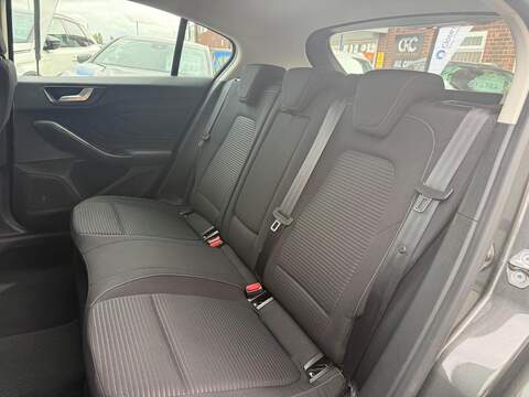 Ford Focus 1.0T EcoBoost Titanium Hatchback 5dr Petrol Manual Euro 6 (s/s) (125 ps) - U741