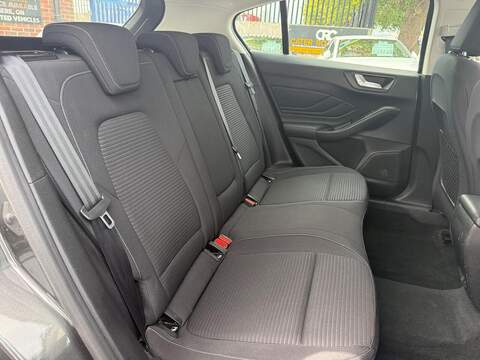 Ford Focus 1.0T EcoBoost Titanium Hatchback 5dr Petrol Manual Euro 6 (s/s) (125 ps) - U741