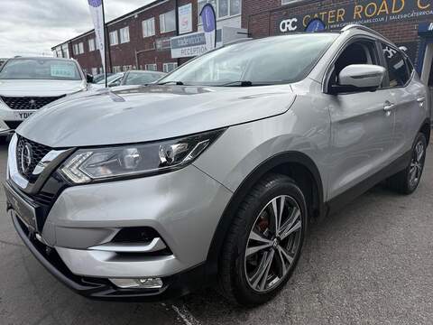 Nissan Qashqai 1.2 DIG-T N-Connecta SUV 5dr Petrol Manual Euro 6 (s/s) (115 ps) - U742