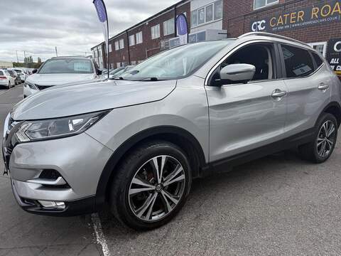 Nissan Qashqai 1.2 DIG-T N-Connecta SUV 5dr Petrol Manual Euro 6 (s/s) (115 ps) - U742