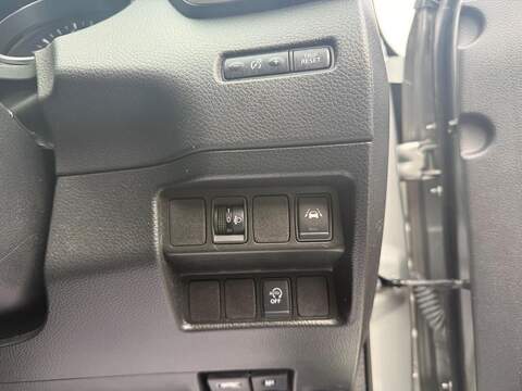 Nissan Qashqai 1.2 DIG-T N-Connecta SUV 5dr Petrol Manual Euro 6 (s/s) (115 ps) - U742