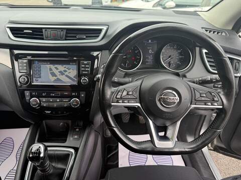 Nissan Qashqai 1.2 DIG-T N-Connecta SUV 5dr Petrol Manual Euro 6 (s/s) (115 ps) - U742
