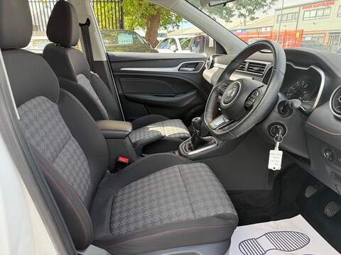 MG MG ZS 1.5 VTi-TECH Excite SUV 5dr Petrol Manual Euro 6 (s/s) (106 ps) - U745
