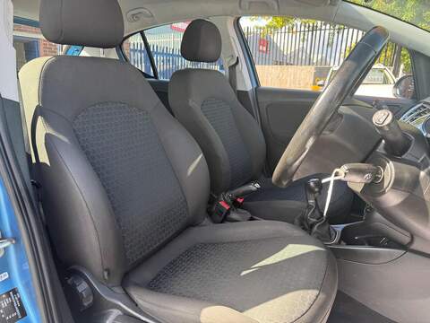 Vauxhall Corsa 1.4i ecoFLEX Design Hatchback 5dr Petrol Manual Euro 6 (90 ps) - U749