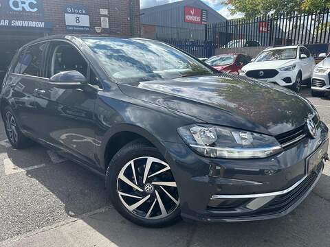 Volkswagen Golf 2.0 CLA45 AMG Night Edition Shooting Brake 5dr Petrol SpdS DCT 4MATIC Euro 6 (s/s) (381 ps)