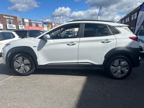 Hyundai KONA 64kWh Premium SE SUV 5dr Electric Auto (7kW Charger) (204 ps) - U752
