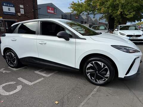 MG MG4 51kWh SE Hatchback 5dr Electric Auto (170 ps) - U756