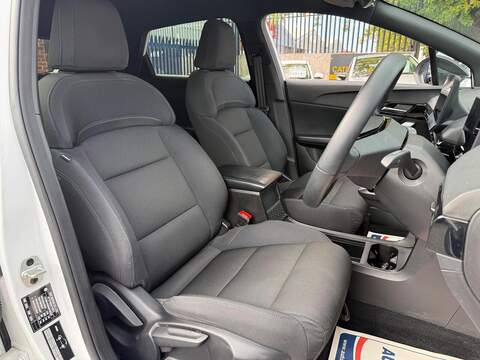 MG MG4 51kWh SE Hatchback 5dr Electric Auto (170 ps) - U756