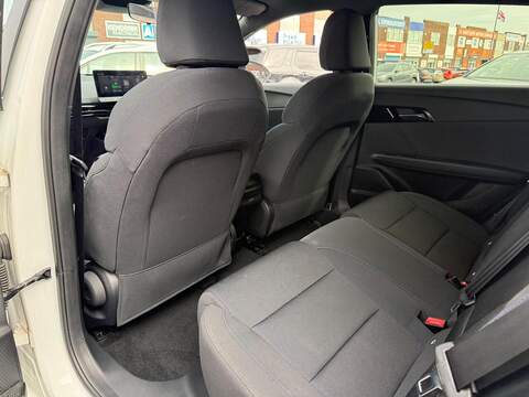 MG MG4 51kWh SE Hatchback 5dr Electric Auto (170 ps) - U756