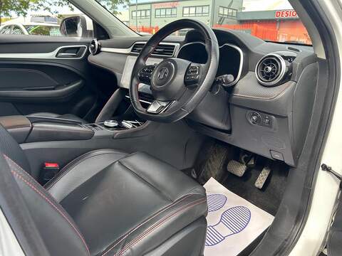 MG MG ZS 72.6kWh Trophy Long Range SUV 5dr Electric Auto (156 ps) - U757