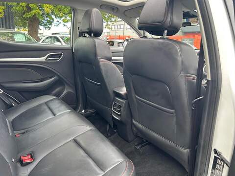 MG MG ZS 72.6kWh Trophy Long Range SUV 5dr Electric Auto (156 ps) - U757