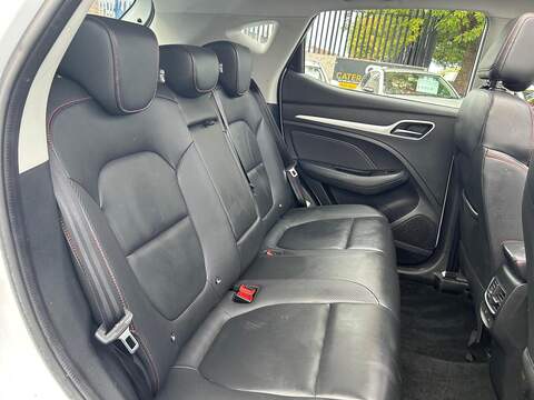 MG MG ZS 72.6kWh Trophy Long Range SUV 5dr Electric Auto (156 ps) - U757