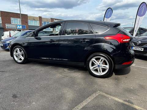 Ford Focus 1.0T EcoBoost Titanium Hatchback 5dr Petrol Manual Euro 6 (s/s) (100 ps) - U76