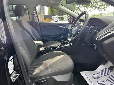 Ford Focus 1.0T EcoBoost Titanium Hatchback 5dr Petrol Manual Euro 6 (s/s) (100 ps) - U76