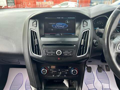 Ford Focus 1.0T EcoBoost Titanium Hatchback 5dr Petrol Manual Euro 6 (s/s) (100 ps) - U76