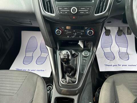 Ford Focus 1.0T EcoBoost Titanium Hatchback 5dr Petrol Manual Euro 6 (s/s) (100 ps) - U76