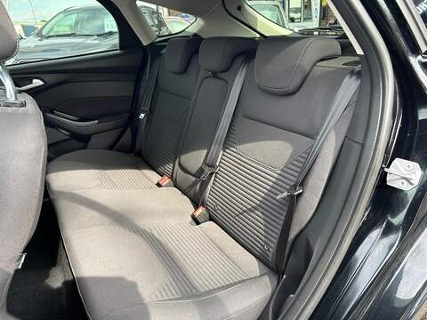 Ford Focus 1.0T EcoBoost Titanium Hatchback 5dr Petrol Manual Euro 6 (s/s) (100 ps) - U76