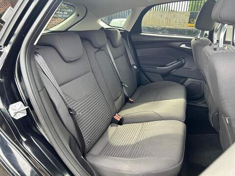 Ford Focus 1.0T EcoBoost Titanium Hatchback 5dr Petrol Manual Euro 6 (s/s) (100 ps) - U76