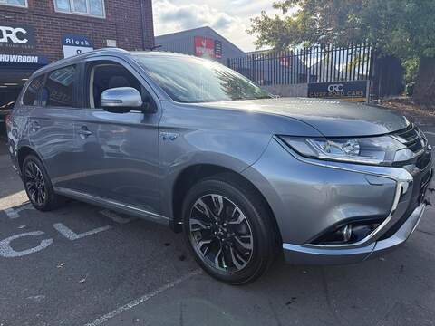 Mitsubishi Outlander 2.0h 12kWh 4h SUV 5dr Petrol Plug-in Hybrid CVT 4WD Euro 6 (s/s) (200 ps) - U762
