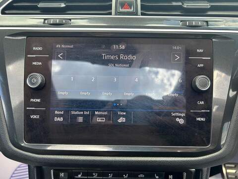 Volkswagen Tiguan 2.0 TDI R-Line SUV 5dr Diesel DSG 4Motion Euro 6 (s/s) (150 ps) - U767