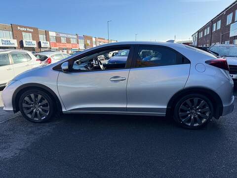 Honda Civic 1.8 i-VTEC SR Hatchback 5dr Petrol Auto Euro 5 (142 ps) - U768